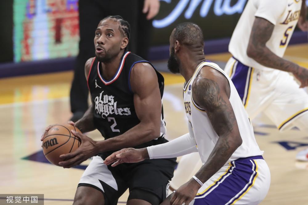 的舞台上 的舞台上